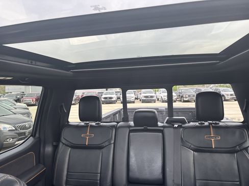 Used 2024 Ford F350 Platinum image 19