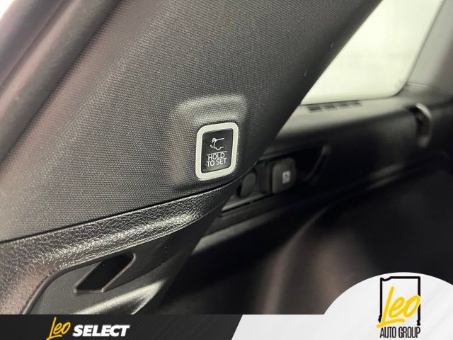 Used 2023 Jeep Grand Cherokee Altitude RWD image 20