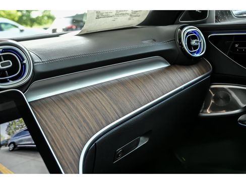 Certified 2022 Mercedes-Benz C 300 4MATIC Sedan image 22