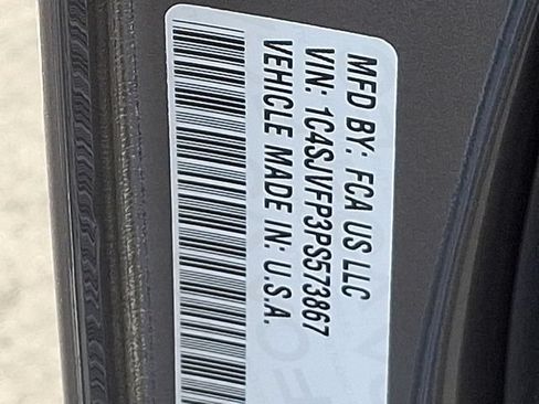 Used 2023 Jeep Grand Wagoneer Series II w/ Quick Order Packagew 28T AWD/4WD image 28