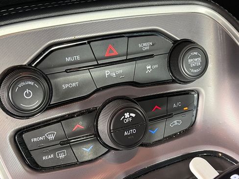 Used 2022 Dodge Challenger GT RWD image 20