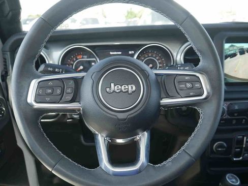 Used 2023 Jeep Wrangler Unlimited Sahara AWD/4WD image 36