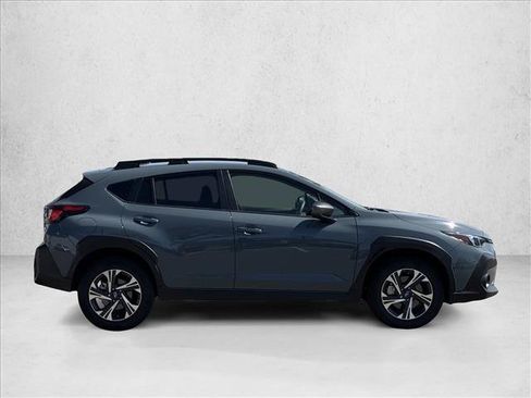 Used 2024 Subaru Crosstrek 2.0i Premium w/ Popular Package #3 AWD/4WD image 4
