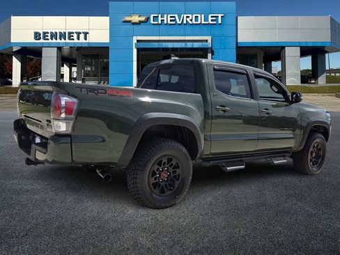 Used 2022 Toyota Tacoma TRD Off-Road w/ TRD Premium Off Road Package image 6