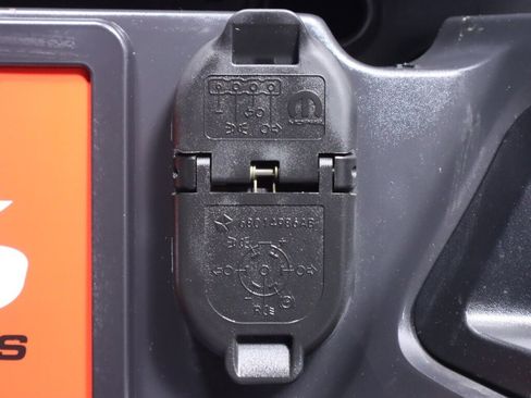 Used 2017 RAM 3500 Big Horn image 35