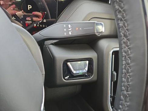 Used 2025 GMC Yukon XL Denali w/ Denali Reserve Package image 23