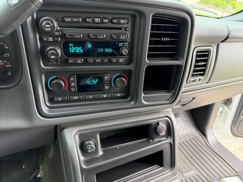 Used 2007 Chevrolet Silverado 3500 LT w/ Heavy-Duty Power Package AWD/4WD image 36