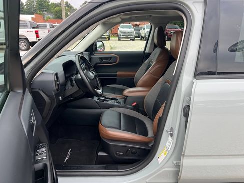 Used 2022 Ford Bronco Sport Outer Banks w/ Tech Package AWD/4WD image 14