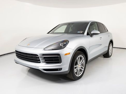 Certified 2023 Porsche Cayenne image 6