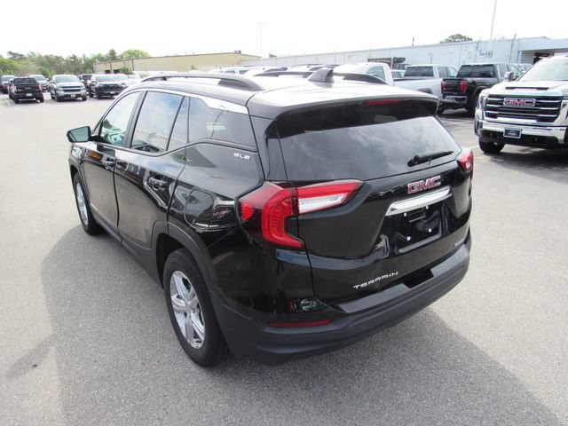 Certified 2022 GMC Terrain SLE w/ Driver Convenience Package AWD/4WD image 6