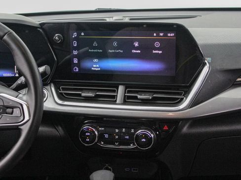 Used 2025 Chevrolet Trax ACTIV w/ Driver Confidence Package FWD image 29