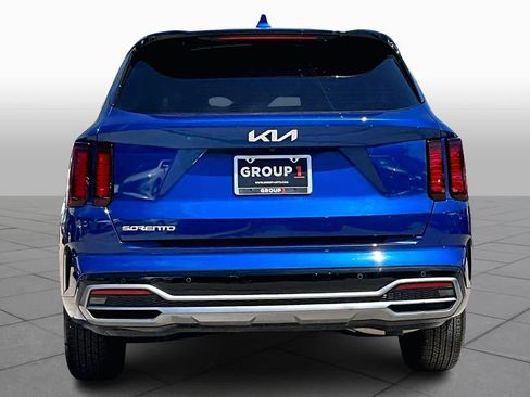 Used 2023 Kia Sorento EX w/ Panoramic Sunroof Package image 5