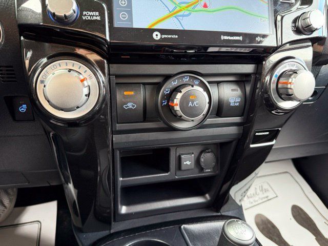 Used 2024 Toyota 4Runner TRD Off-Road Premium AWD/4WD image 22