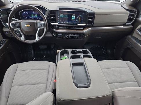 Used 2024 Chevrolet Silverado 3500 LT w/ Convenience Package image 16