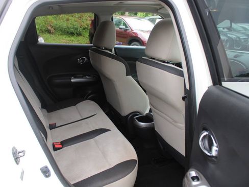 Used 2012 Nissan Juke SV AWD/4WD image 29