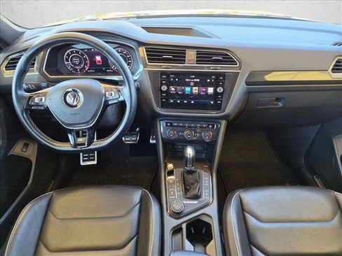 Used 2018 Volkswagen Tiguan SEL Premium AWD/4WD image 16