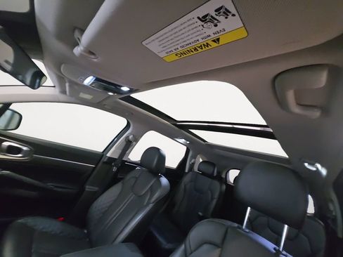 Used 2021 Kia Sorento SX FWD image 12