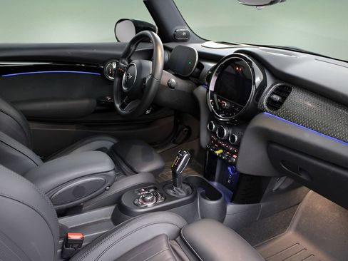 Used 2022 MINI Cooper SE image 21