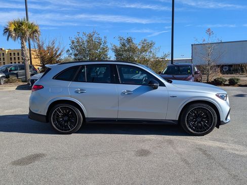 Used 2024 Mercedes-Benz GLC 43 AMG 4MATIC image 2