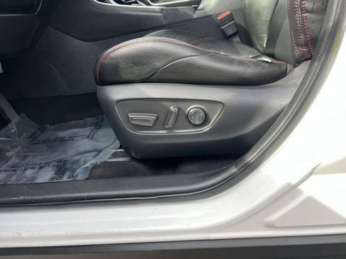 Used 2023 Toyota RAV4 SE w/ Weather & Moonroof Package image 22