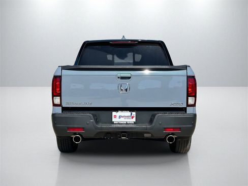 Used 2022 Honda Ridgeline Black Edition image 6