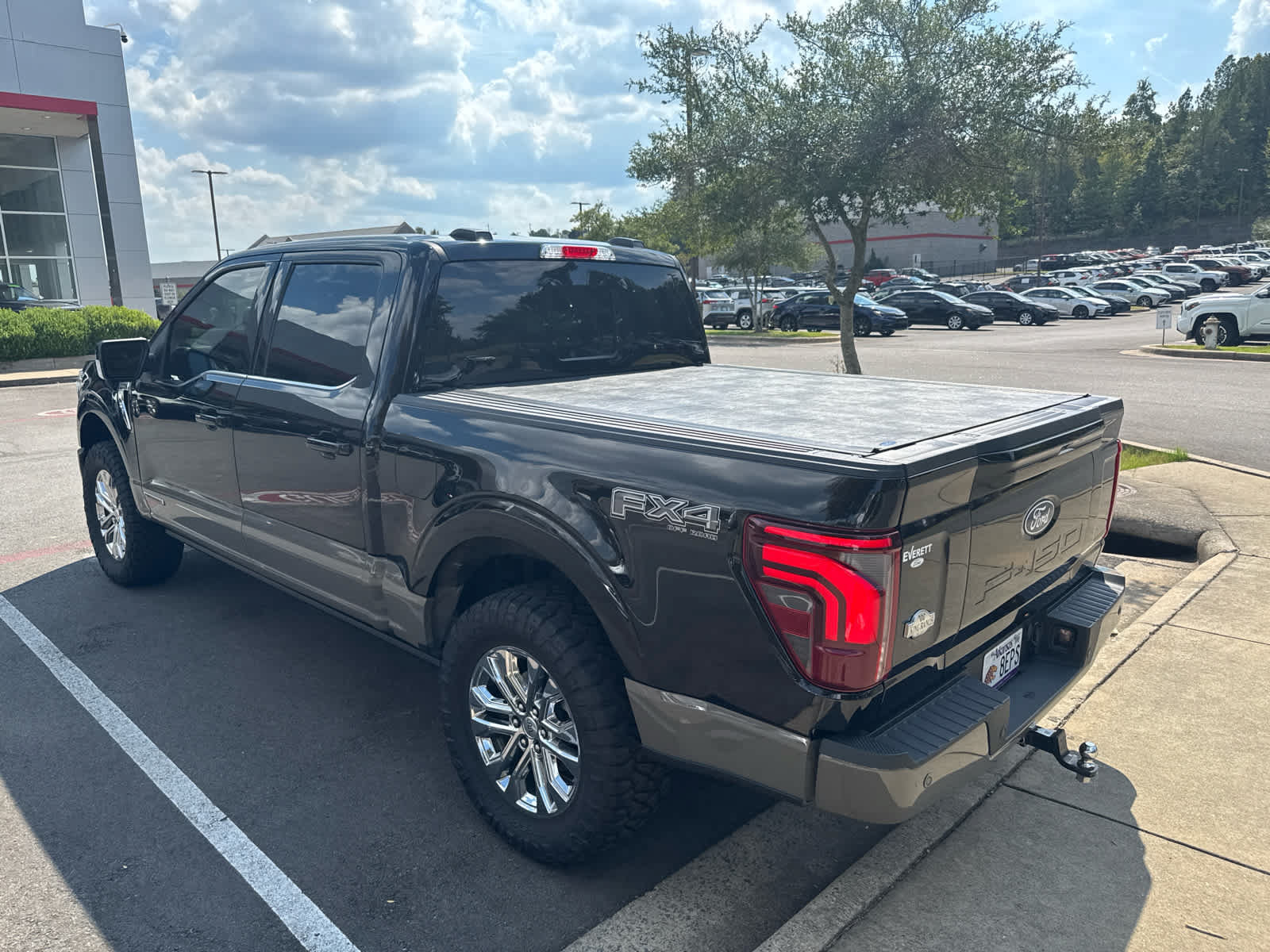 Used 2025 Ford F150 King Ranch w/ FX4 Off-Road Package AWD/4WD image 3