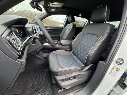 New 2026 Volkswagen Atlas Cross Sport SEL Premium R-Line AWD/4WD image 30
