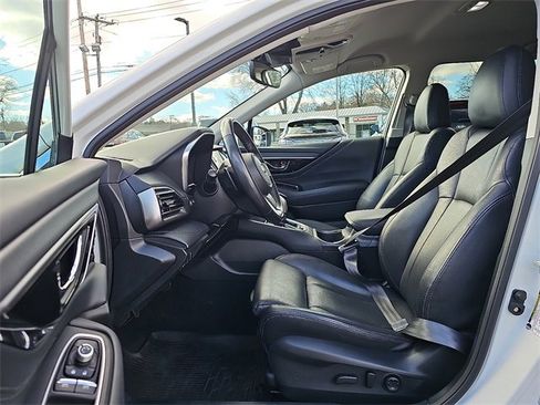 Used 2023 Subaru Outback Limited image 14