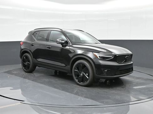New 2026 Volvo XC40 B5 Ultra w/ Protection Package Premier image 1