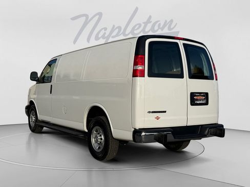 Used 2020 Chevrolet Express 2500 w/ Driver Convenience Package RWD image 6