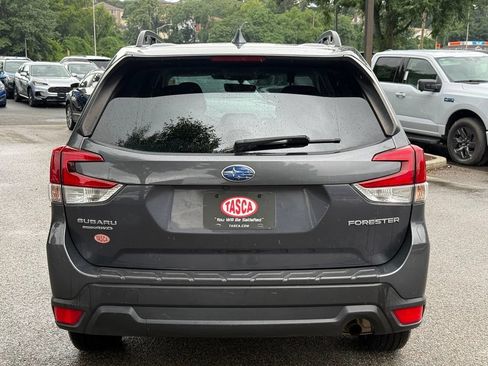 Certified 2023 Subaru Forester Premium AWD/4WD image 9