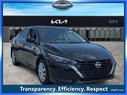 Used 2024 Nissan Sentra S FWD image 1