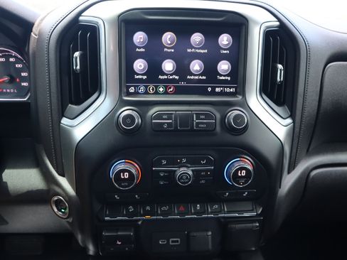 Used 2019 Chevrolet Silverado 1500 RST image 11