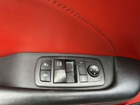 Used 2018 Dodge Challenger R/T Scat Pack w/ Dynamics Package RWD image 11