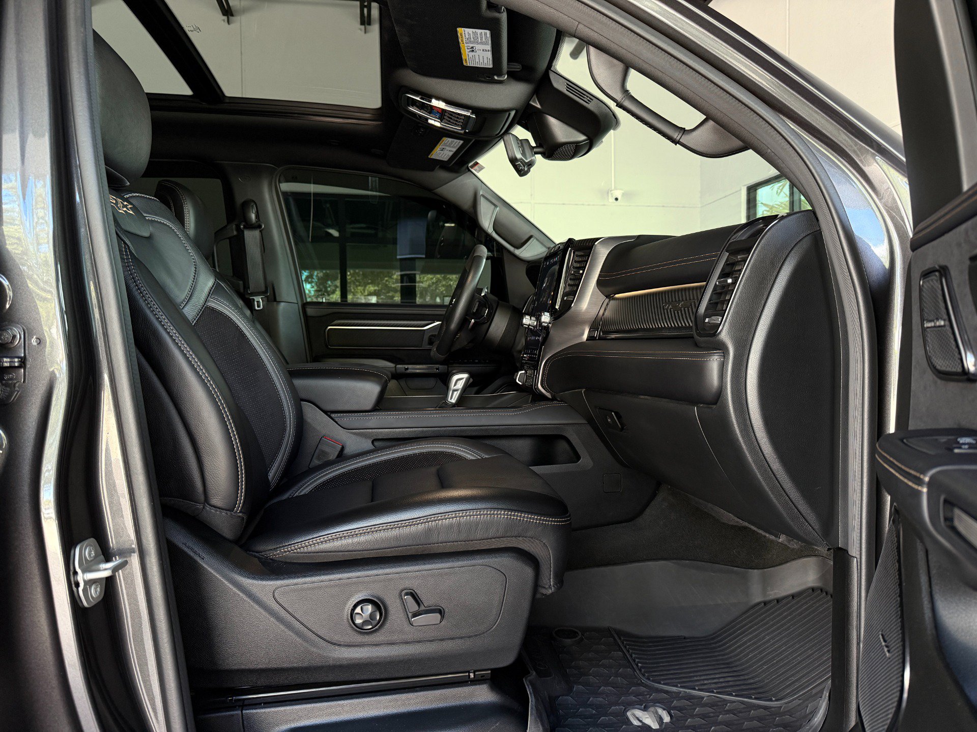 Used 2024 RAM 1500 TRX AWD/4WD image 29