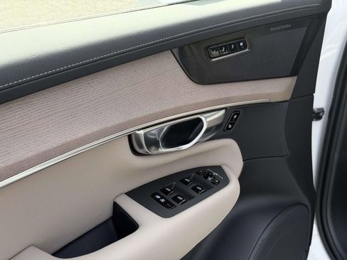 New 2026 Volvo XC90 B6 Ultra w/ Protection Package Premier AWD/4WD image 17