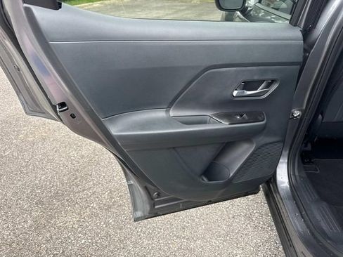 Certified 2025 Nissan Kicks SV FWD image 16