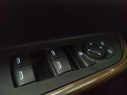 Used 2019 GMC Acadia SLE AWD/4WD image 27