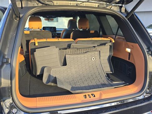 Used 2025 Lincoln Aviator Black Label image 31