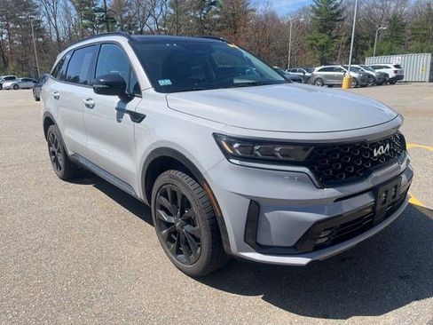 Certified 2022 Kia Sorento SX image 1