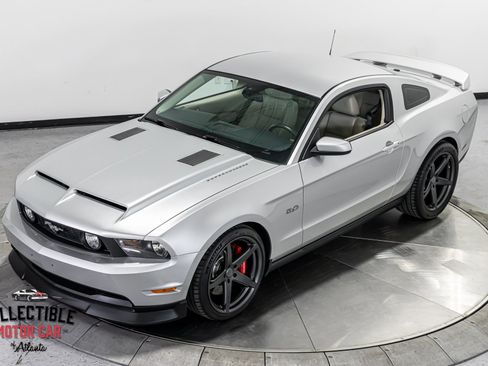 Used 2011 Ford Mustang GT Premium image 34