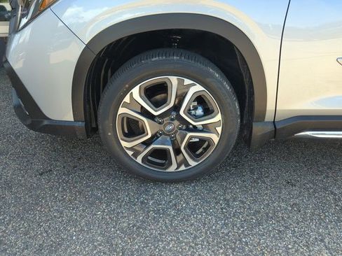 Used 2025 Subaru Ascent Limited image 31