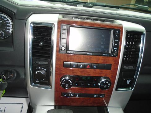 Used 2012 RAM 1500 Laramie AWD/4WD image 19