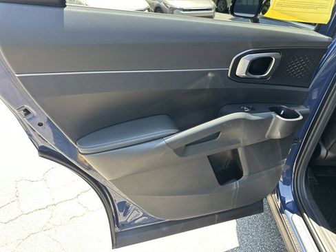 Used 2025 Kia Sorento S w/ Panoramic Sunroof Package FWD image 26