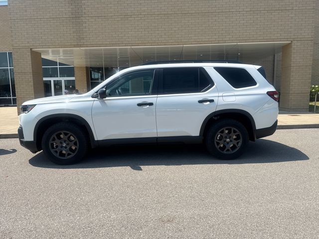 New 2026 Honda Pilot TrailSport image 1