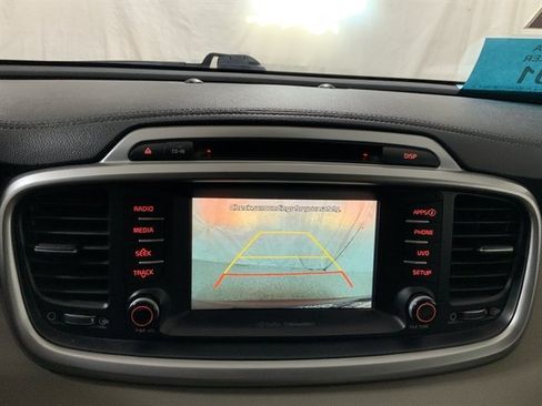 Used 2017 Kia Sorento FWD w/ LX Convenience Package image 31
