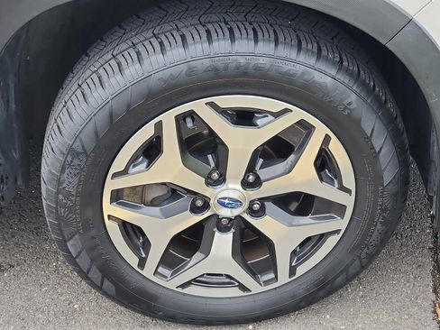 Used 2020 Subaru Forester Premium AWD/4WD image 8