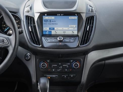 Used 2019 Ford Escape SE image 21