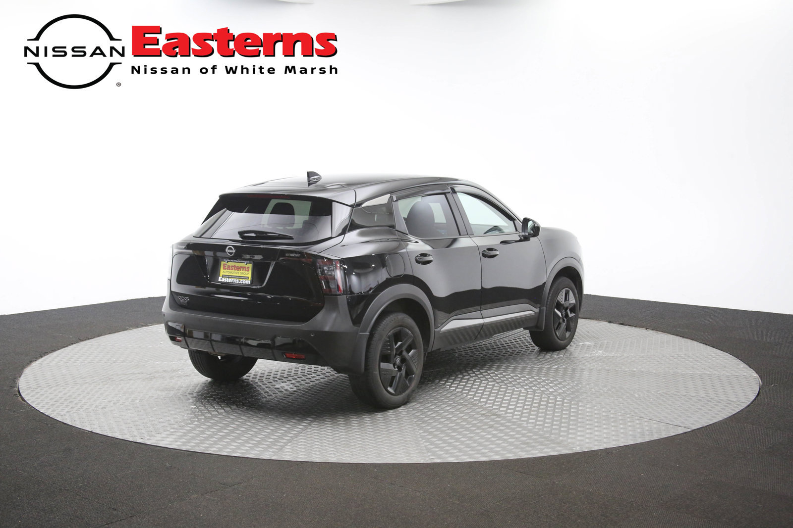 Used 2025 Nissan Kicks SV FWD image 40