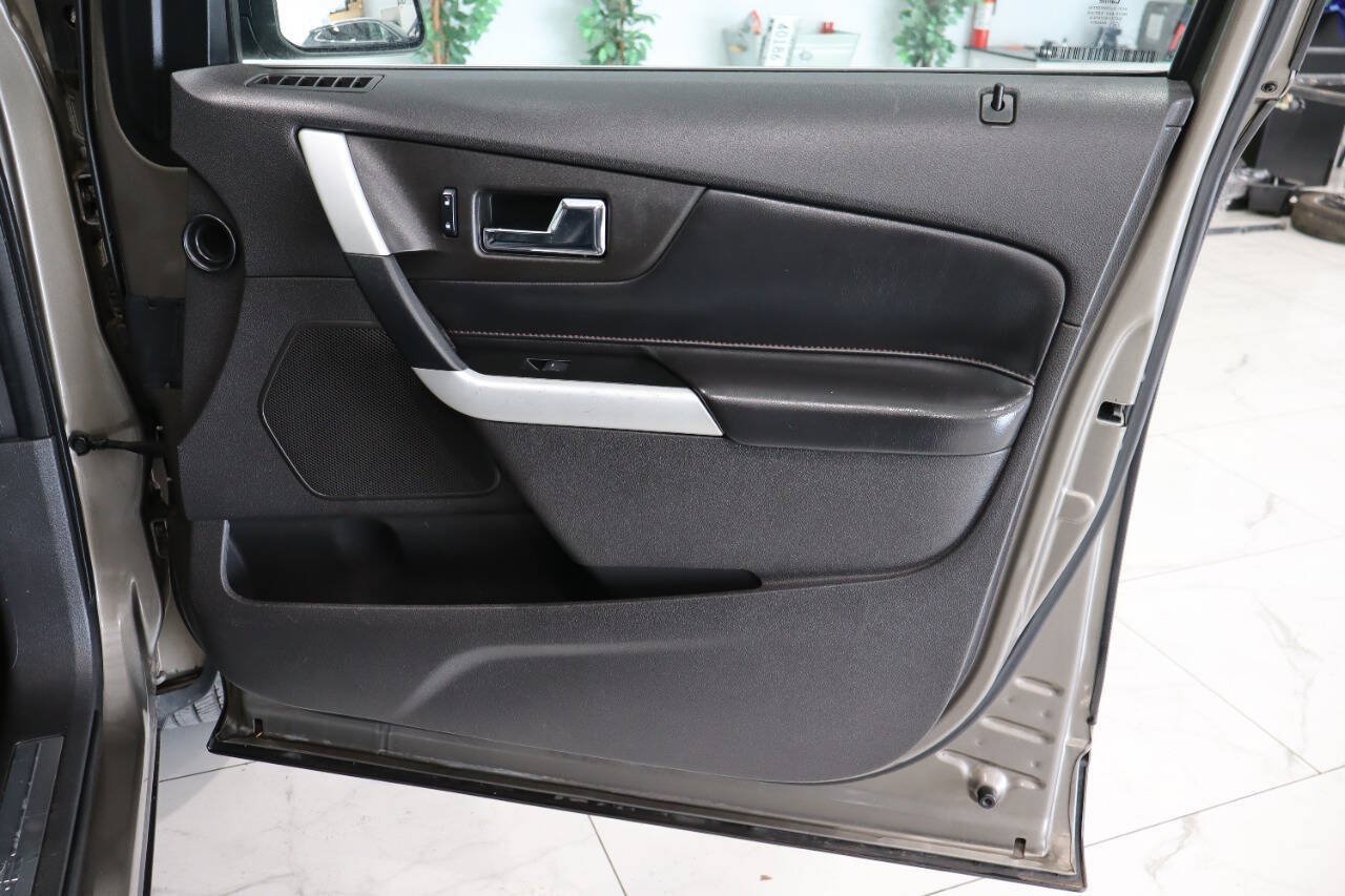 Used 2013 Ford Edge Limited FWD image 18